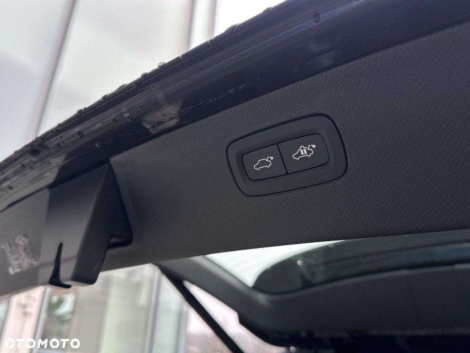 Volvo XC 90 - 22