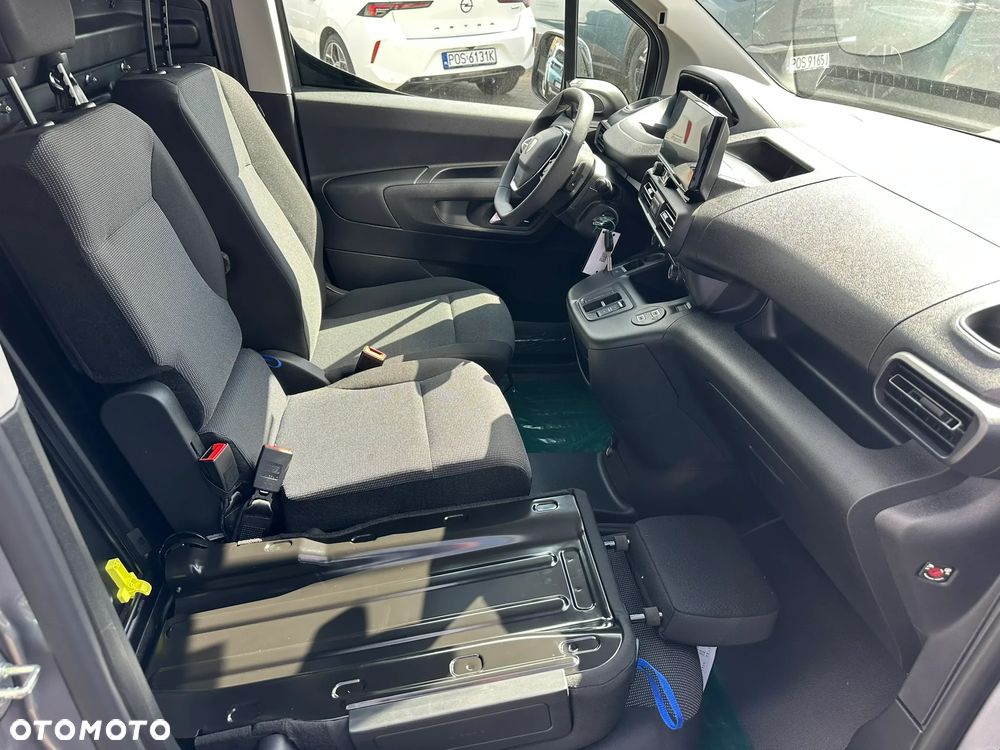 Peugeot Partner Furgon M Diesel 130KM Automat - 6