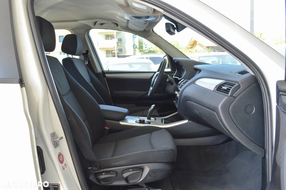 BMW X3 xDrive20d Aut. Advantage - 29