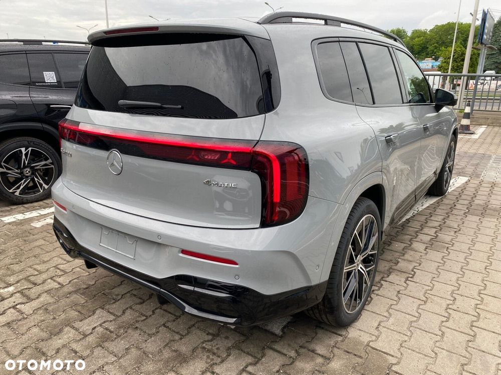 Mercedes-Benz GLB - 4