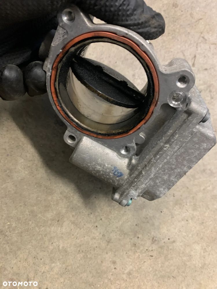 przepustnica powietrza 4E0145950J A6 C6 FL Lift 2.7 TDI - 4