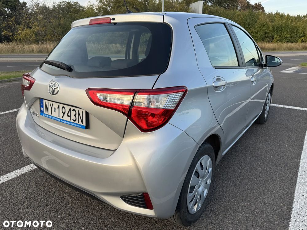 Toyota Yaris - 4