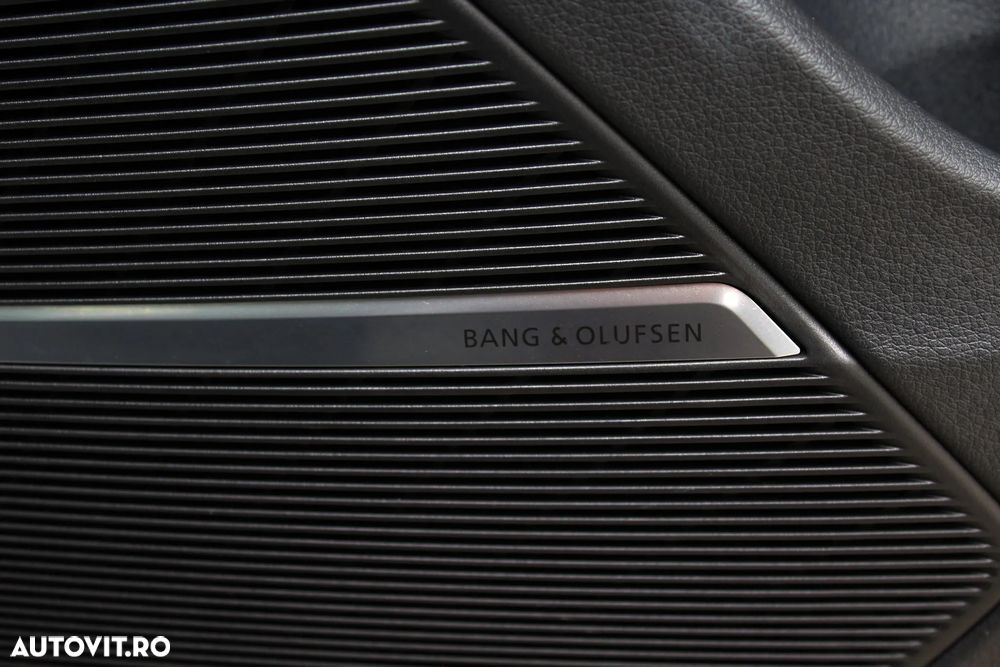 Audi RS Q8 4.0 TFSI quattro MHEV Tiptronic - 24