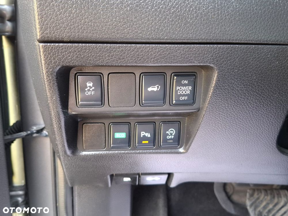 Nissan X-Trail 1.6 DCi Xtronic Tekna - 36