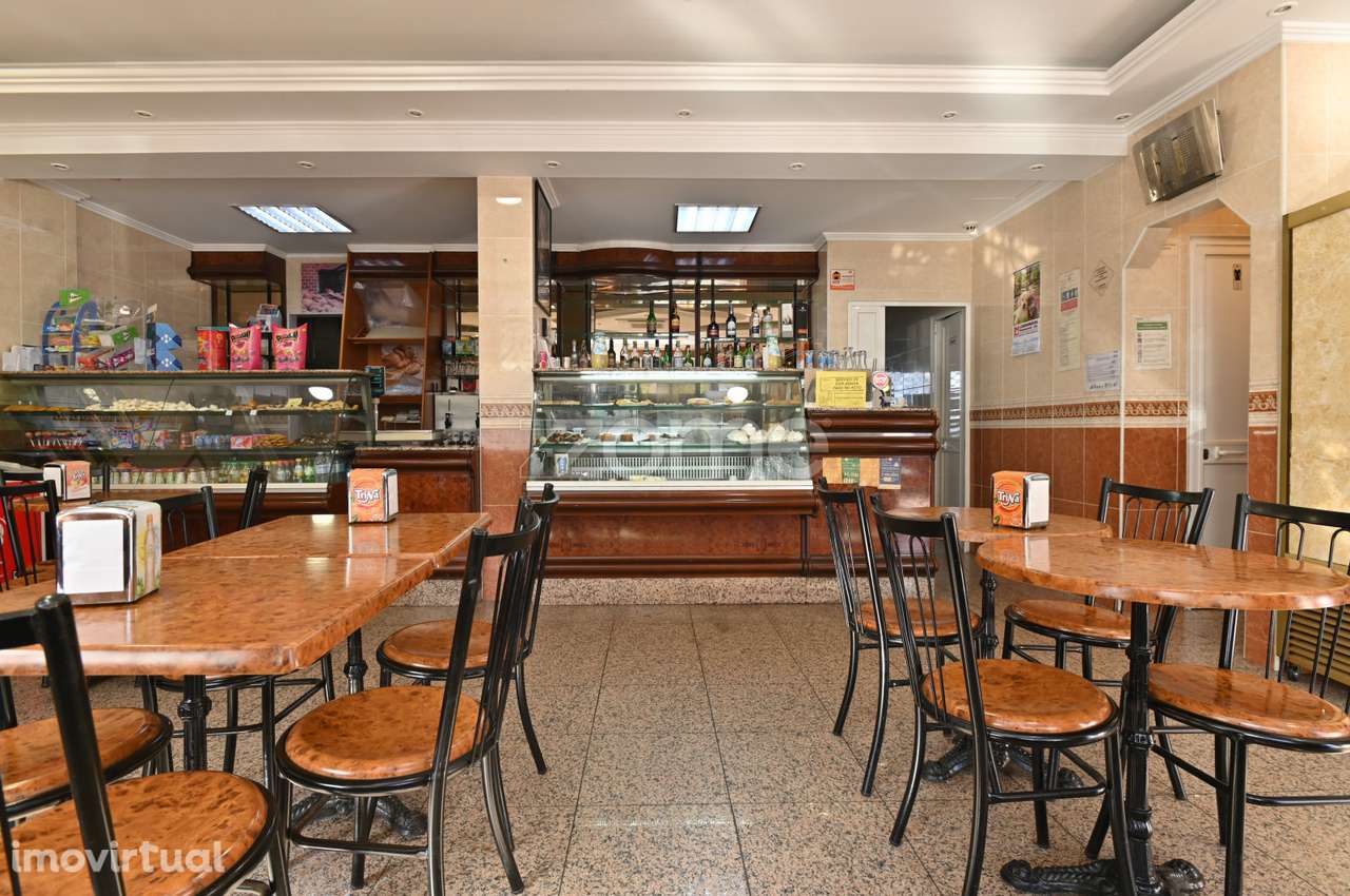 Estabelecimento Comercial no Prior Velho - Grande imagem: 3/23