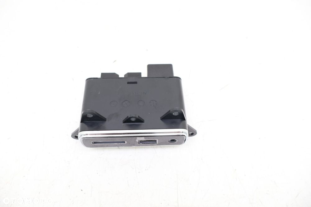 JEEP GRAND CHEROKEE WK2 PANEL USB SD AUX 68141322AA - 2