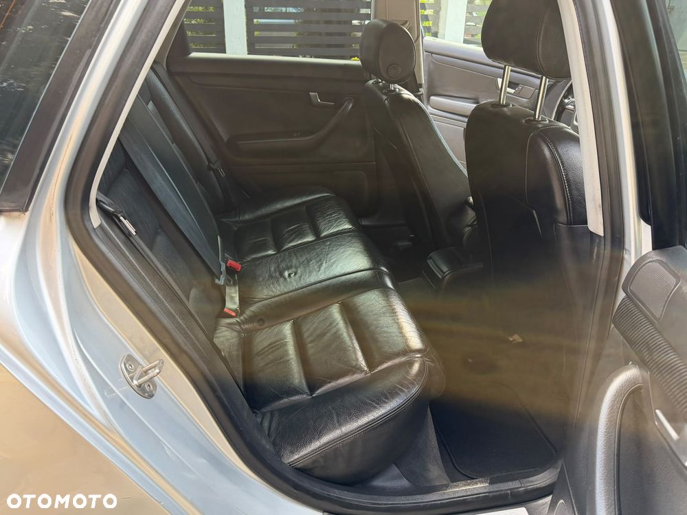 Audi A4 Avant 3.0 TDI quattro - 8