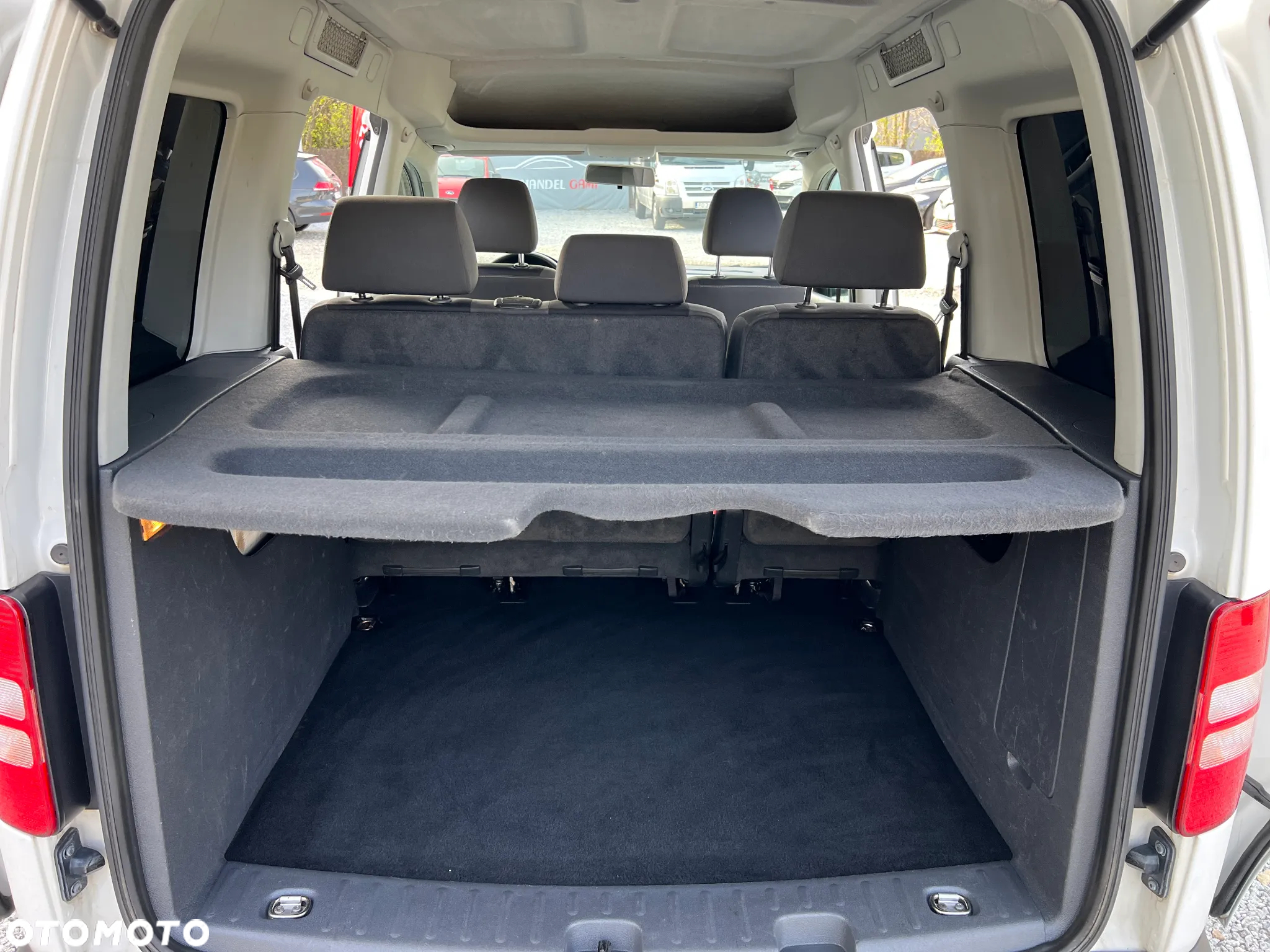 Volkswagen Caddy 1.6 TDI Comfortline - 25