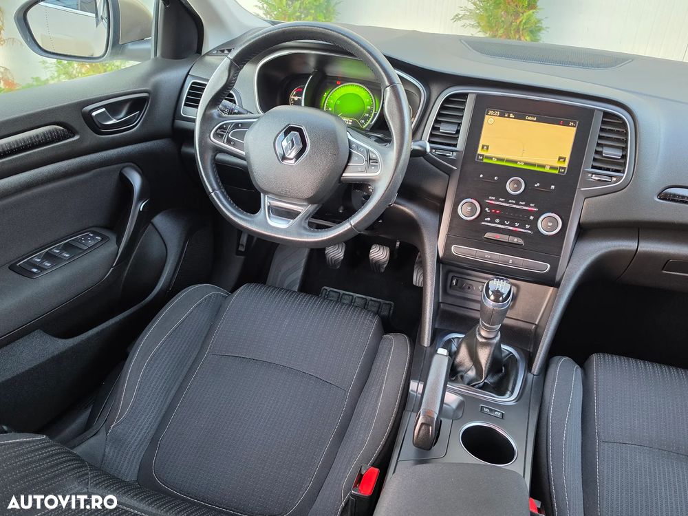 Renault Megane - 9