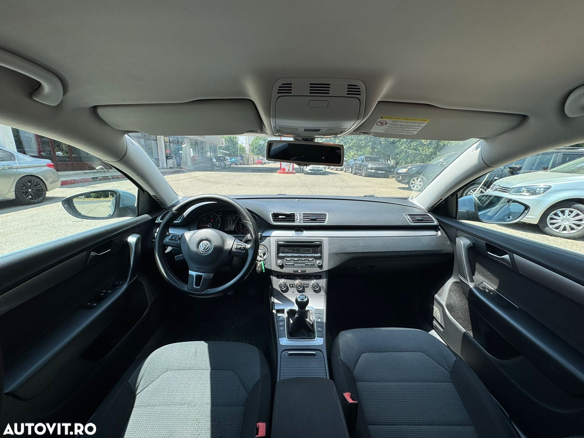 Volkswagen Passat Variant 2.0 TDI BlueMotion Technology Exclusive - 8