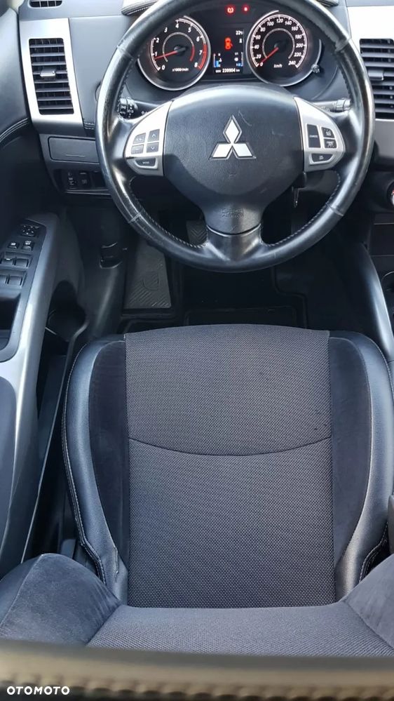 Mitsubishi Outlander 2.0 2WD Invite - 20
