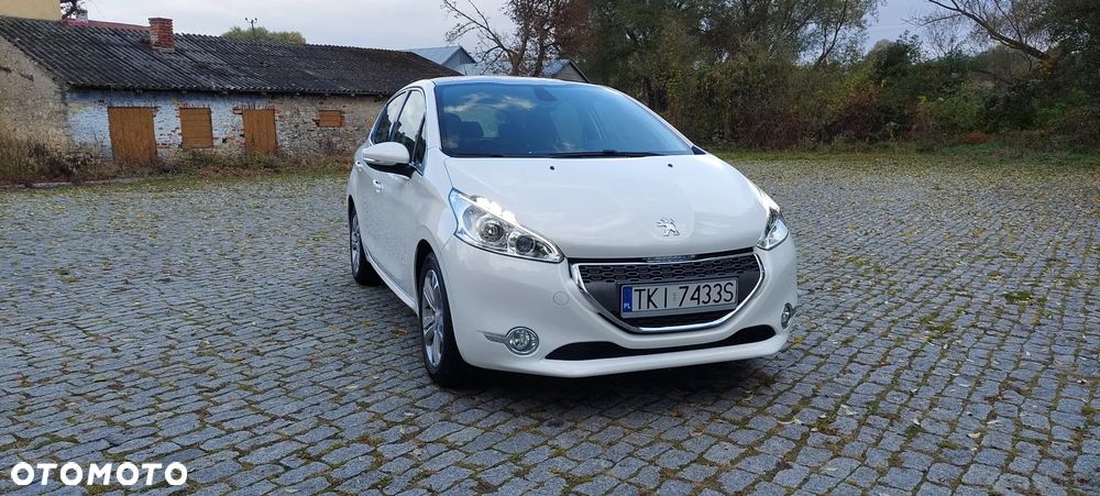 Peugeot 208 - 20