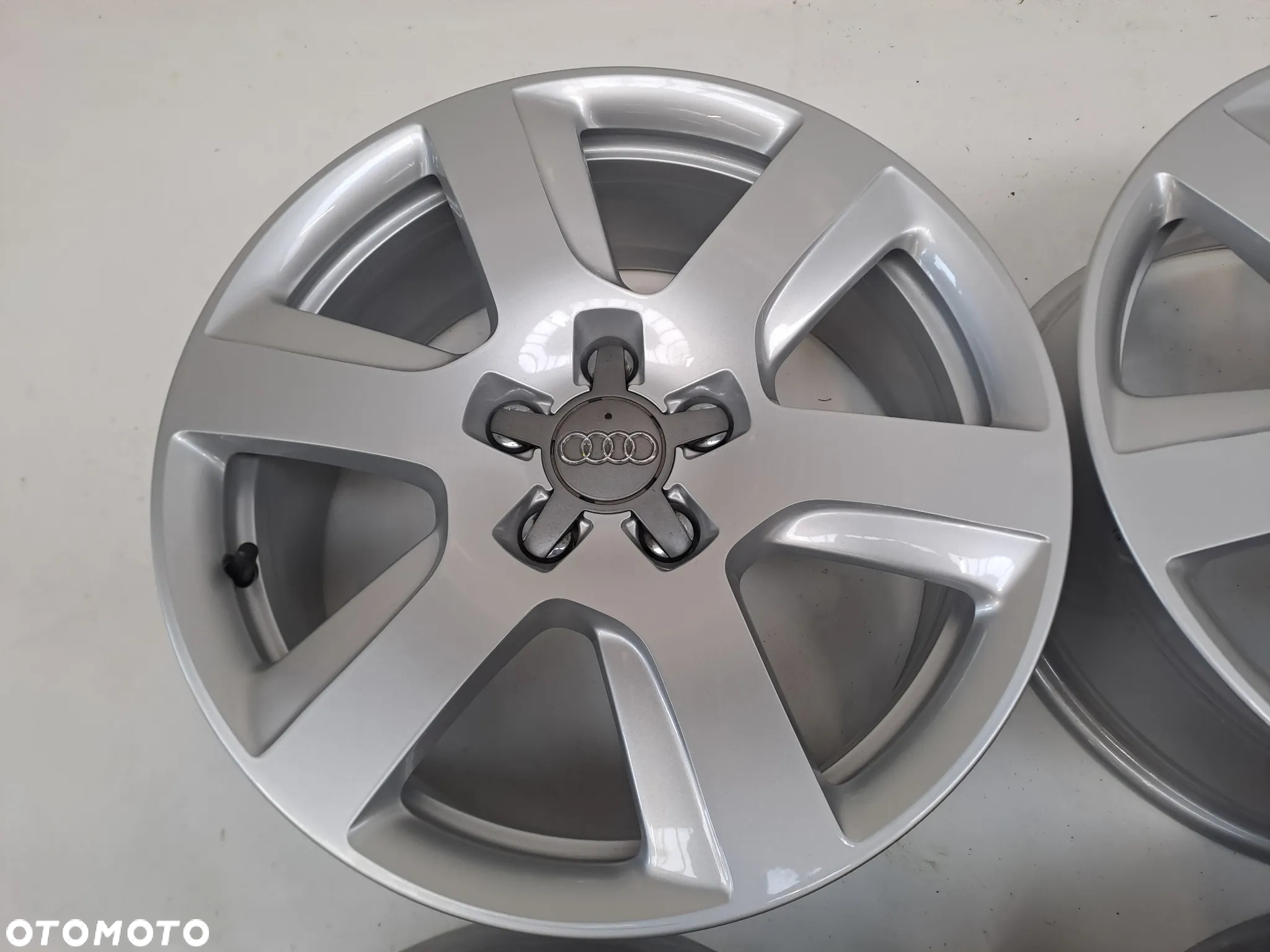 FELGI 5x112 7Jx17 CALI ET25 4G8601025H AUDI A6C7 VW Seat Skoda DEMO Komplet - 3