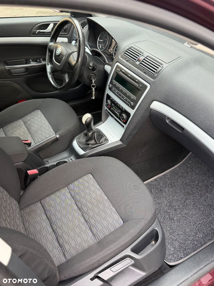 Skoda Octavia - 8