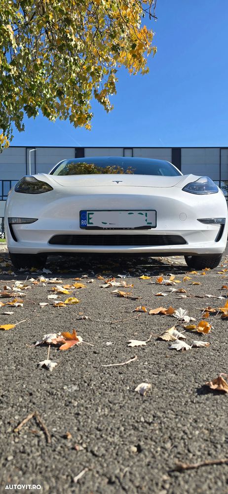 Tesla Model 3 - 16