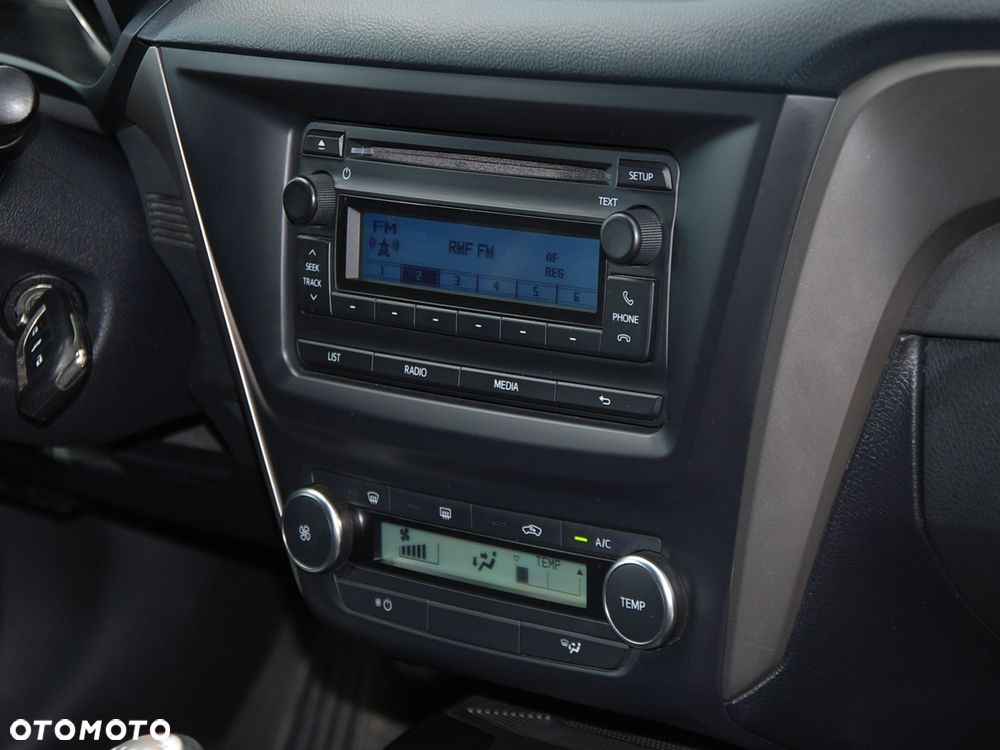 Toyota Avensis 1.8 Active - 30