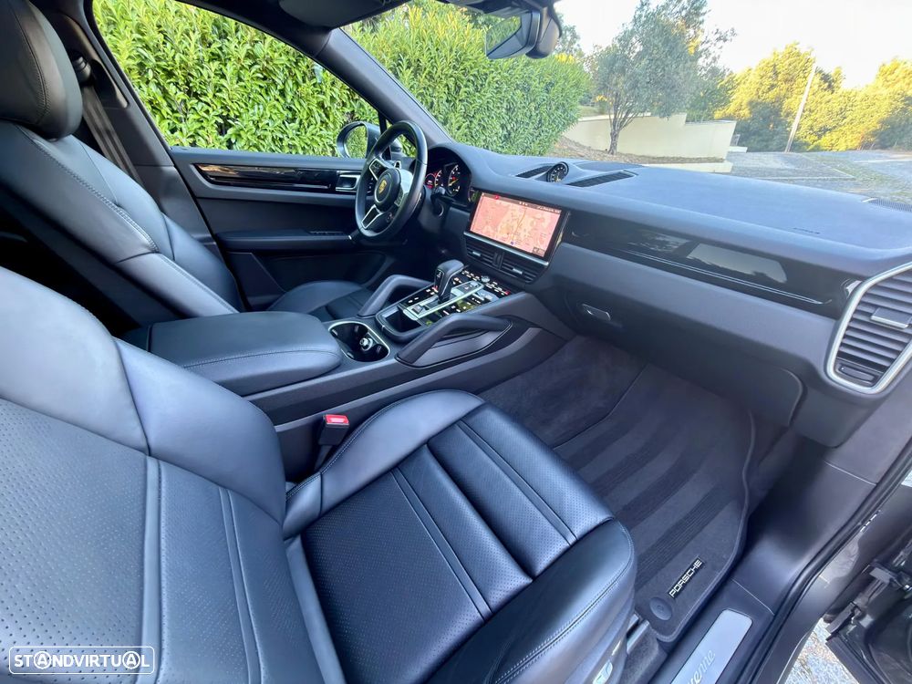 Porsche Cayenne Coupé - 8
