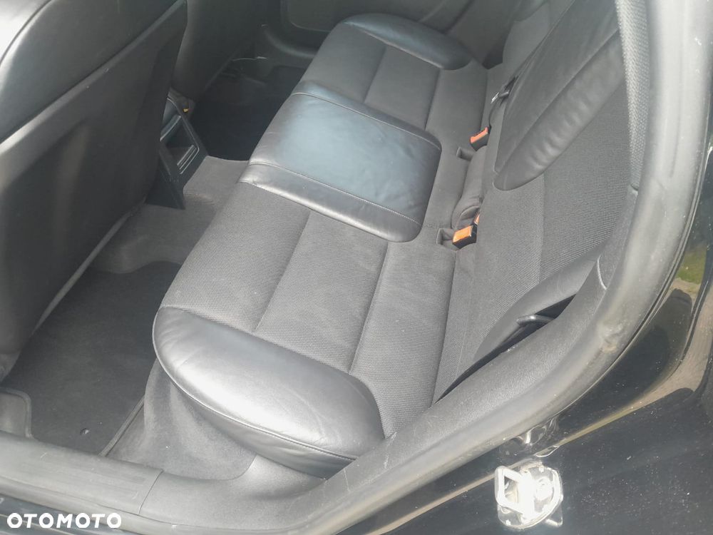 Audi A3 Sportback 2.0 TDI DPF S tronic S line Sportpaket - 16