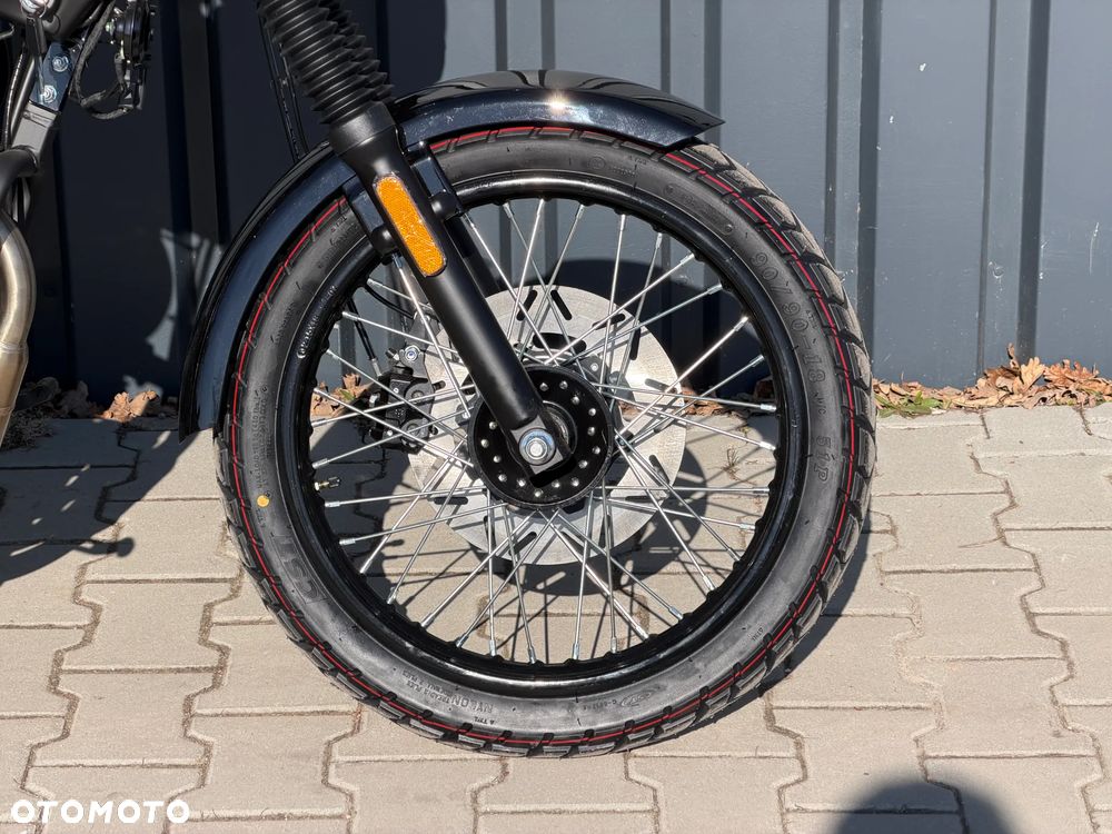 Junak M12 - 18
