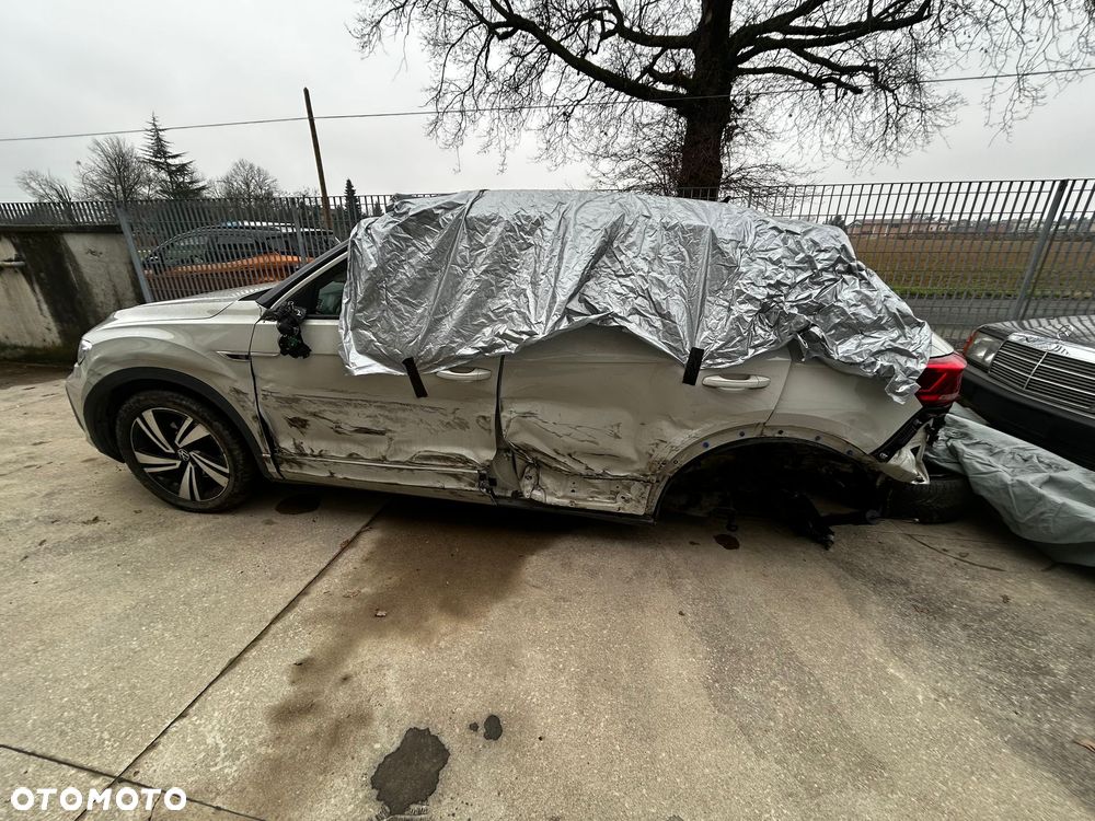 Volkswagen T-Roc 2.0 TDI SCR 4MOTION DSG R-Line - 11