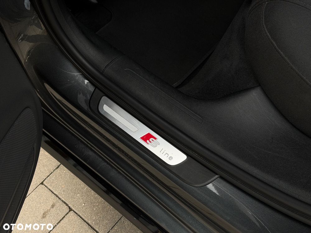 Audi A4 Avant 2.0 TDI Sport S tronic - 21