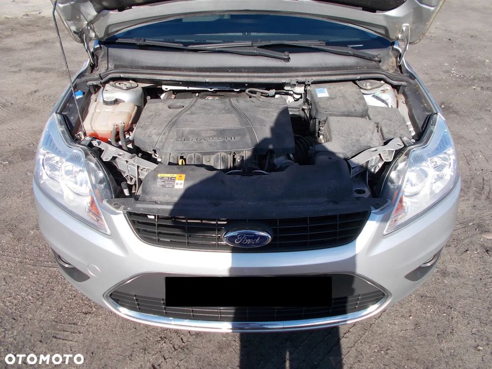 Ford Focus 1.8 Ghia - 10