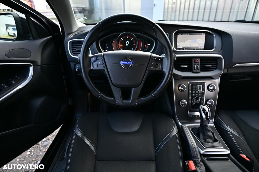 Volvo V40 D3 Aut. Basic - 5