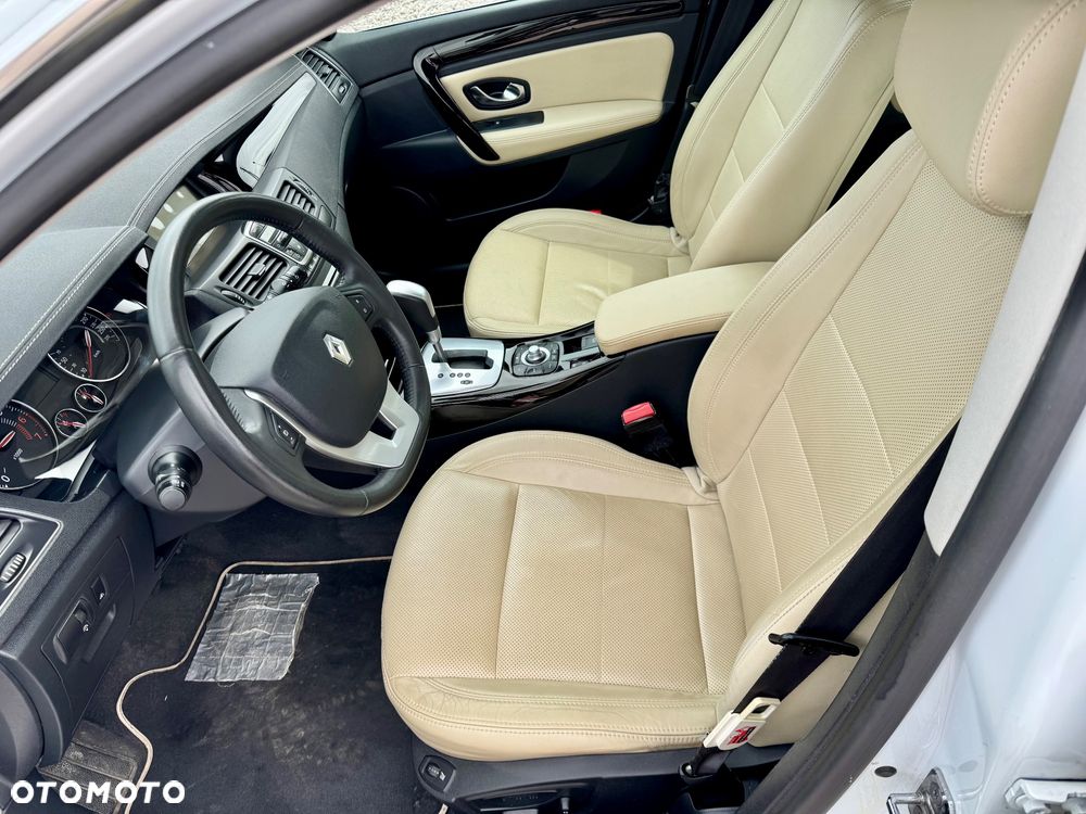 Renault Laguna 2.0T Initiale - 19