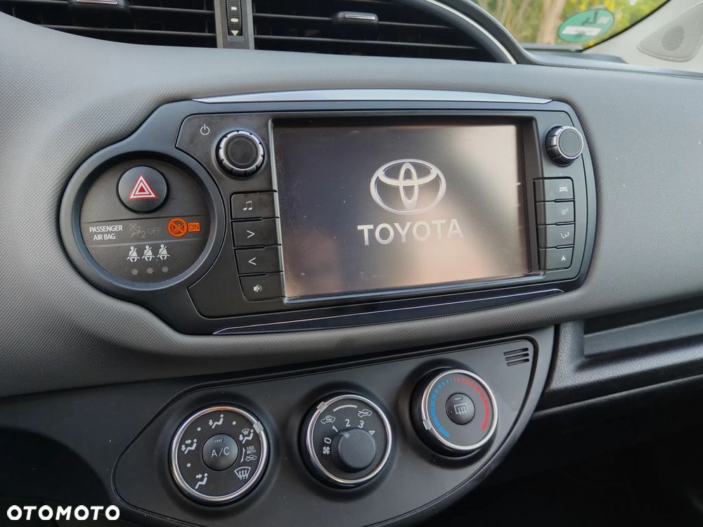Toyota Yaris 1.33 Business Edition - 21