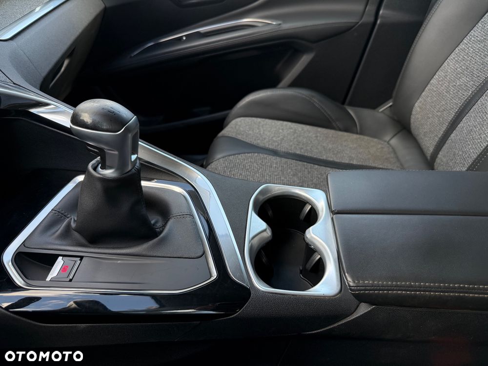 Peugeot 5008 BlueHDI 150 Stop & Start Allure - 20
