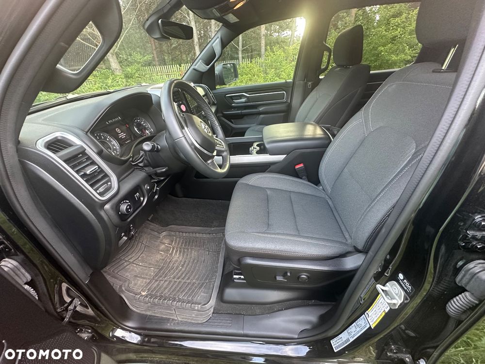 Dodge RAM 5.7 4x4 - 15