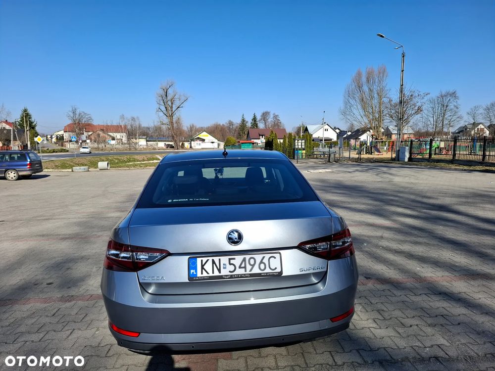 Skoda Superb 1.5 TSI ACT Ambition DSG - 2
