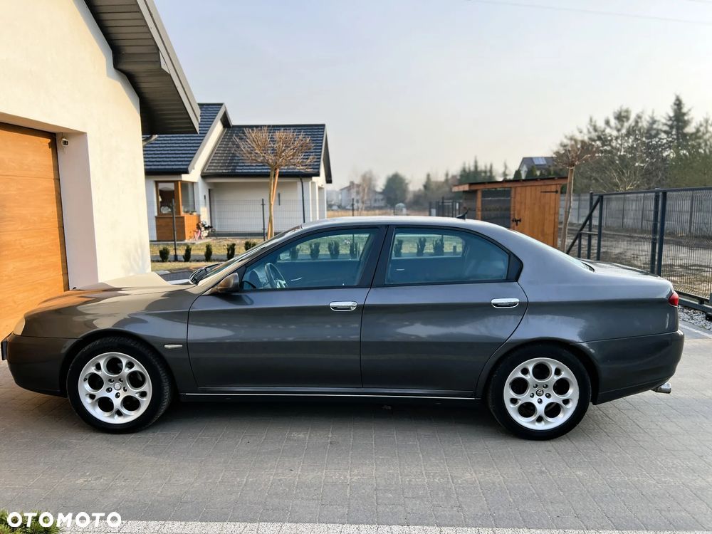 Alfa Romeo 166 - 35