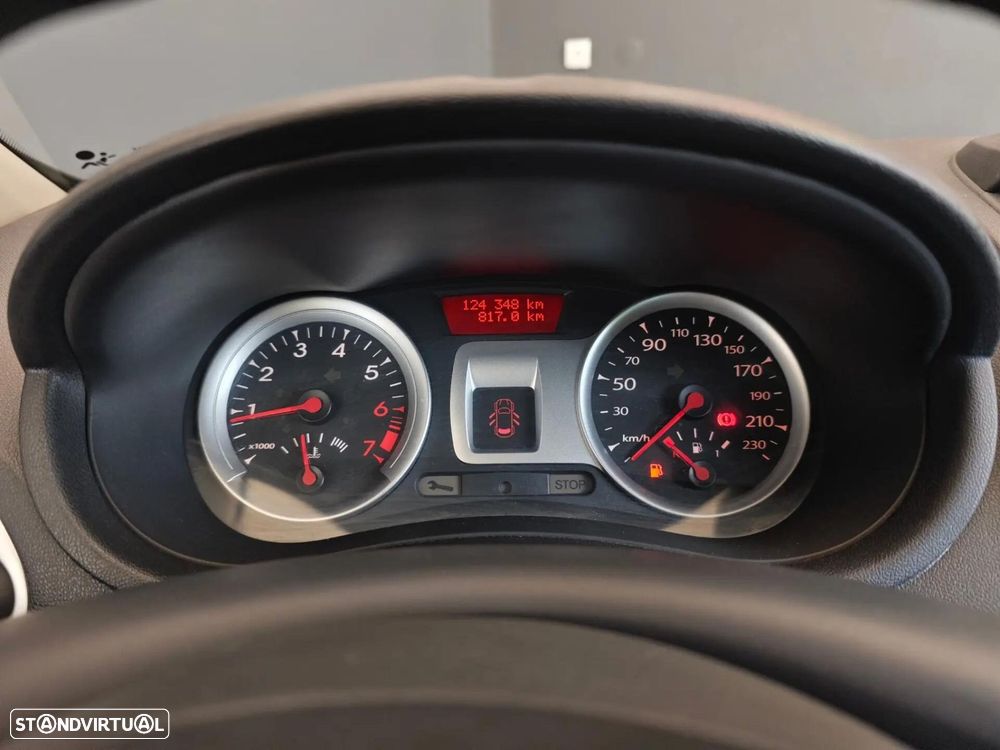 Renault Clio - 49
