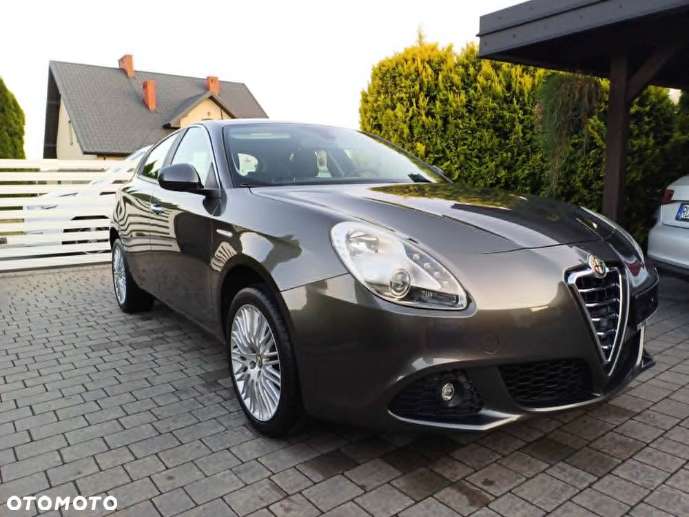 Alfa Romeo Giulietta - 2