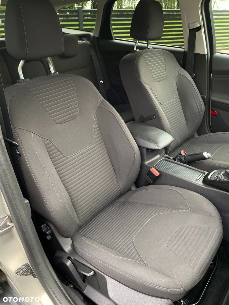 Ford Focus 1.0 EcoBoost Trend Sport - 40