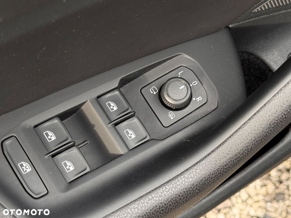 Volkswagen Arteon 2.0 TDI SCR DSG Elegance - 28