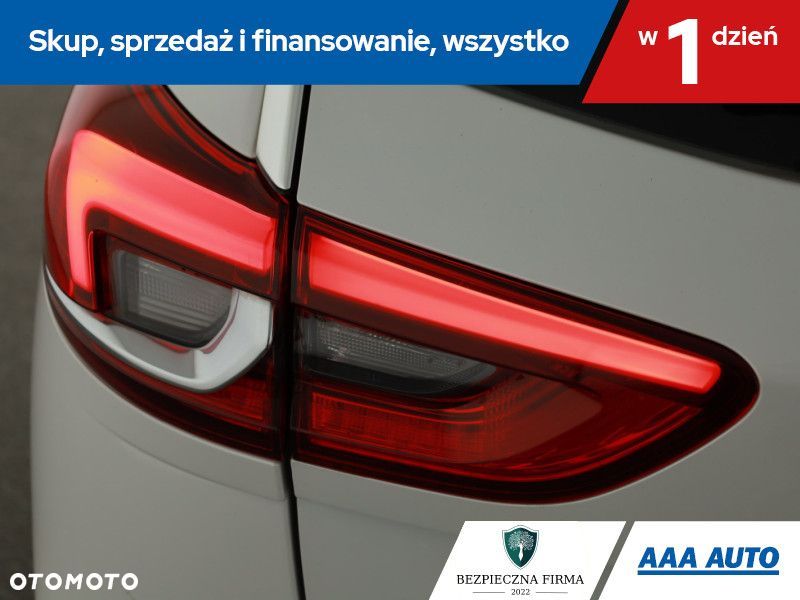 Opel Insignia - 18