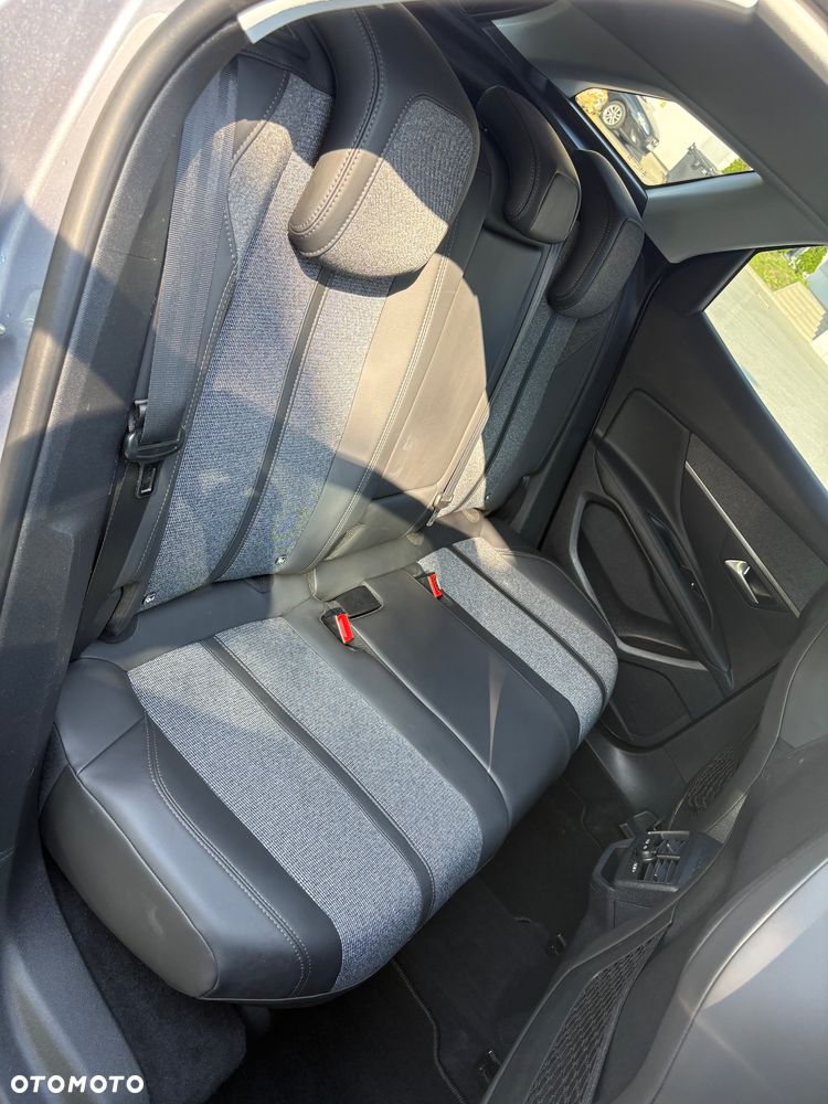Peugeot 3008 BlueHDi 150 Stop & Start Business-Line - 23