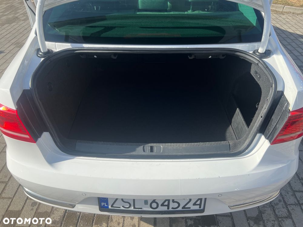 Volkswagen Passat 2.0 TDI BlueMotion Technology Highline - 37