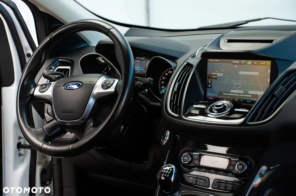 Ford Kuga 1.5 EcoBoost TITANIUM - 6