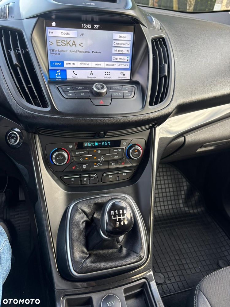 Ford Kuga - 23