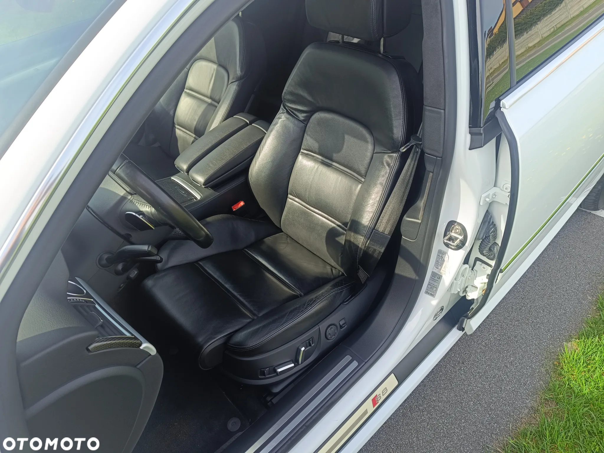 Audi S8 5.2 FSI Quattro - 10