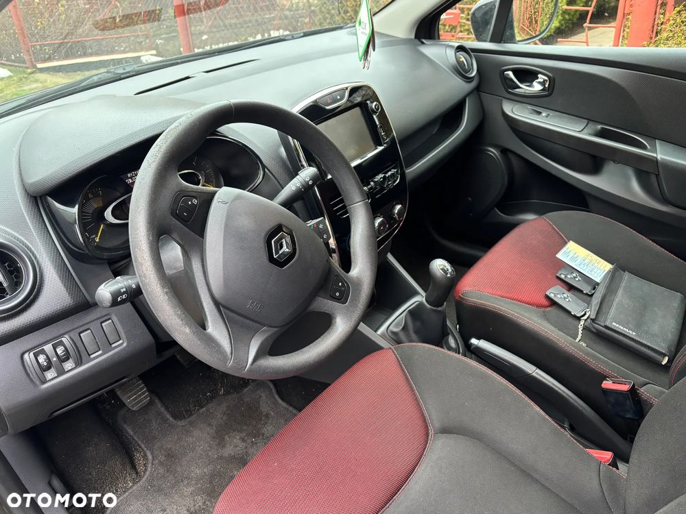 Renault Clio 1.2 16V 75 Experience - 8