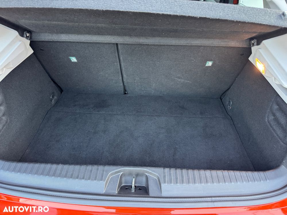 Renault Clio - 17