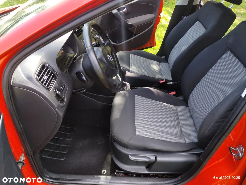 Volkswagen Polo 1.4 16V Trendline - 25
