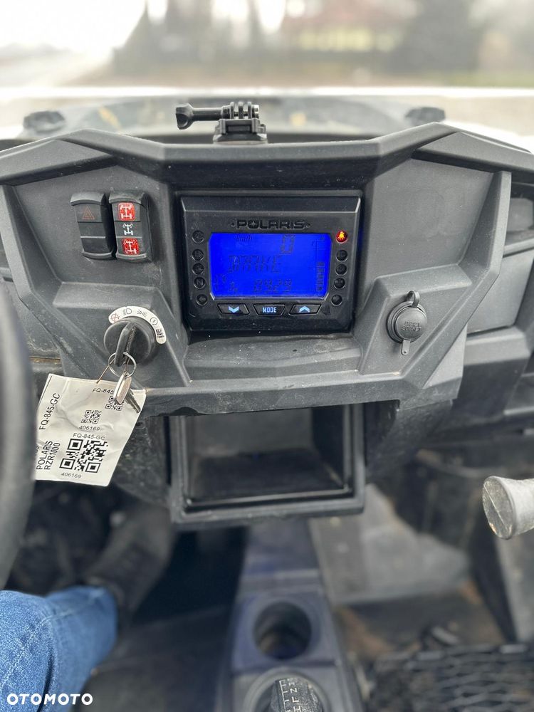 Polaris RZR - 11
