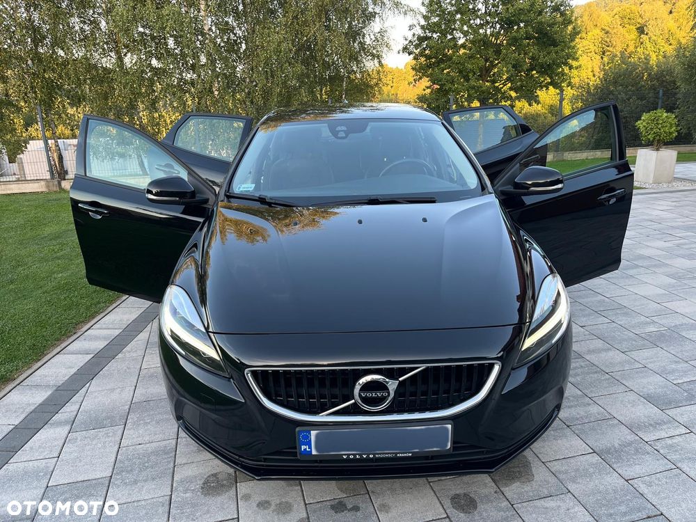 Volvo V40 T3 Drive-E Momentum - 10