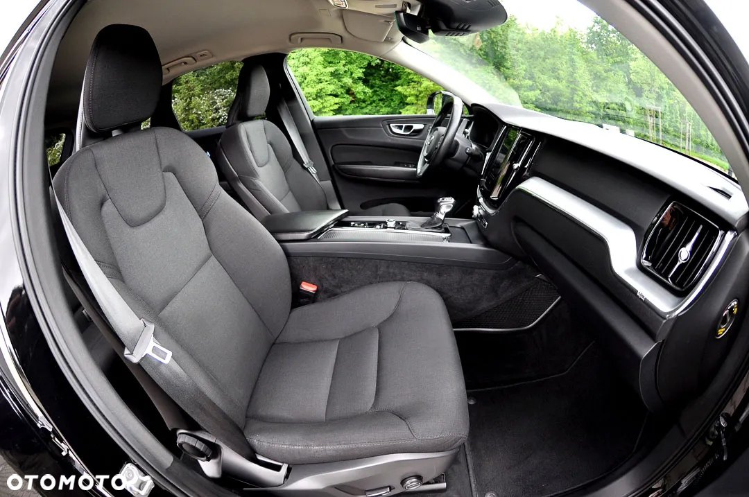 Volvo XC 60 T4 Momentum - 15