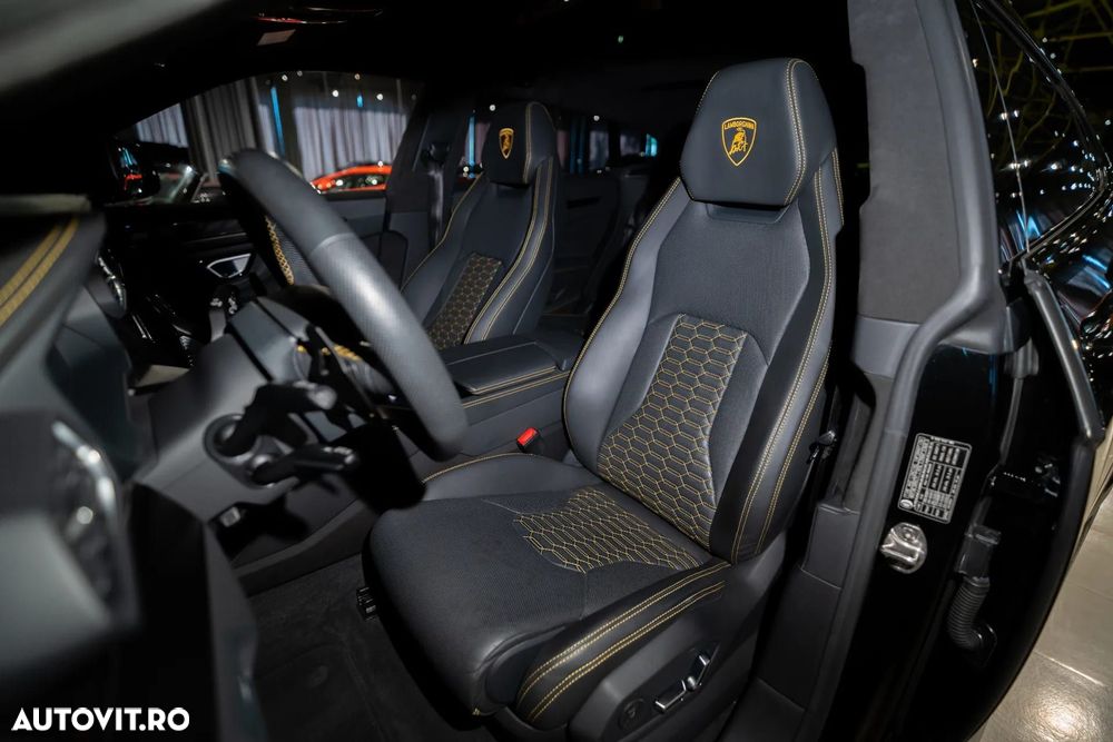 Lamborghini URUS - 22